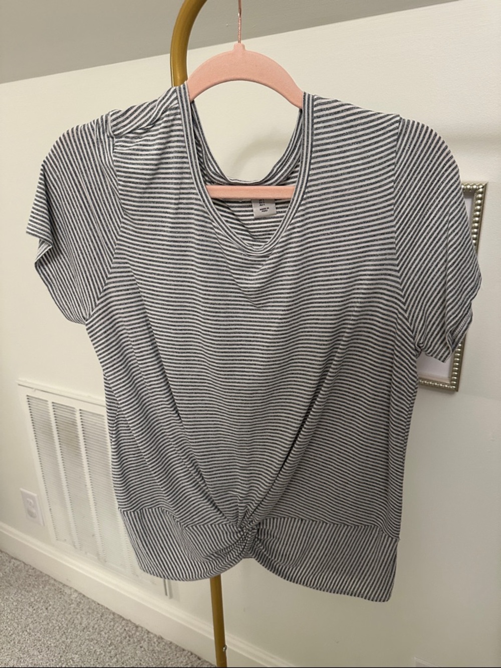 Max Studio Black & White Striped Short Sleeve Knot Front Tee